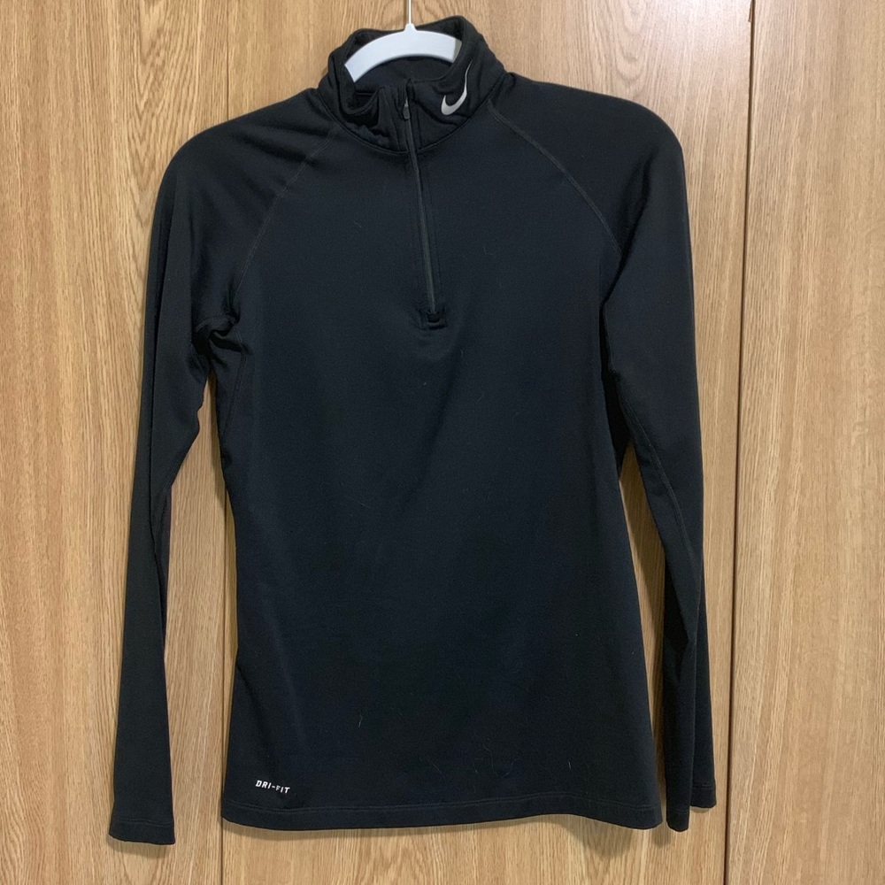 Black Nike pro combat compression 1/4 zip